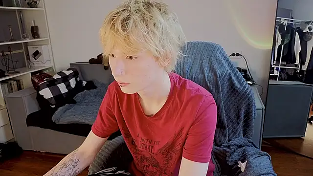 Your avatar online show from October 7, 12:35 pm