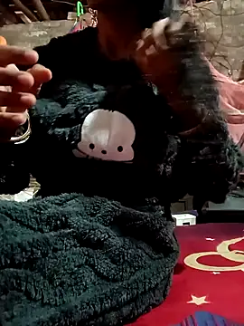 priyastrip314 online show from November 26, 6:36 am