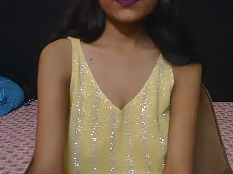 Snapshot of hoty-priya chatting on September 12, 4:45 am hoty-priya online show from September 12, 4:45 am