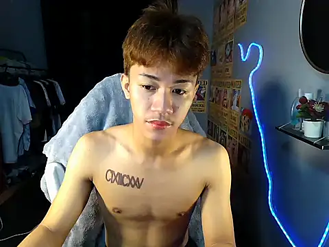 naughtyboyloy 0 online show from June 23, 1:03 am