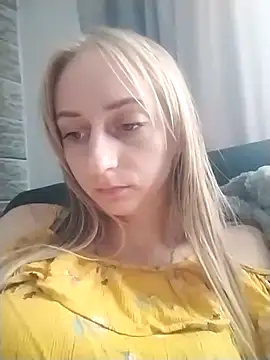 babyXlove online show from September 16, 10:49 am