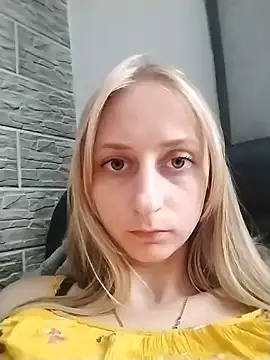 babyXlove online show from September 18, 8:38 am