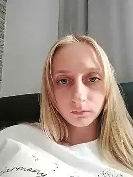 babyXlove online show from September 23, 11:46 am
