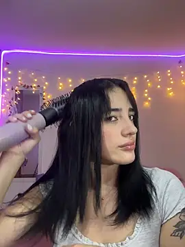 kylie444  online show from January 13, 2:06 am