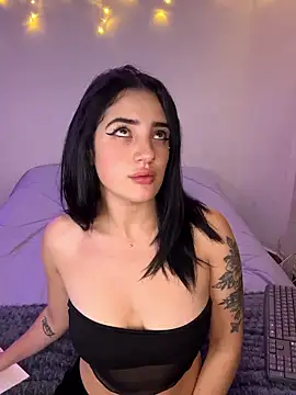 kylie444  online show from January 14, 3:45 am