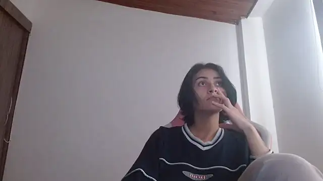 Crystal Star  online show from September 24, 2:20 pm