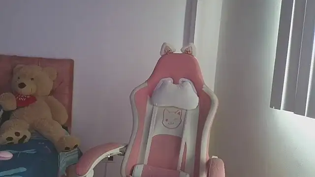 Crystal Star  online show from October 27, 1:26 pm