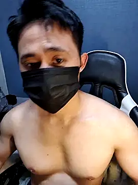Snapshot of highloz chatting on June 12, 5:50 am highloz online show from June 12, 5:50 am