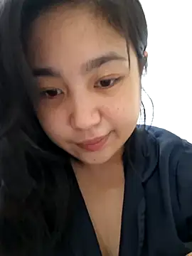 Snapshot of Minn-cute chatting on April 23, 3:30 am Minn-cute online show from April 23, 3:30 am
