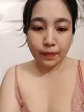Snapshot of Minn-cute chatting on May 27, 12:51 am Minn-cute online show from May 27, 12:51 am