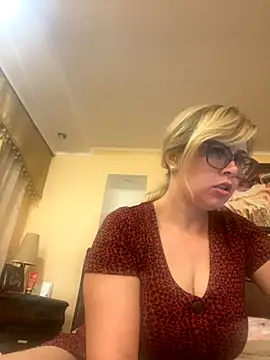 Crystal00Girl online show from September 27, 8:47 pm