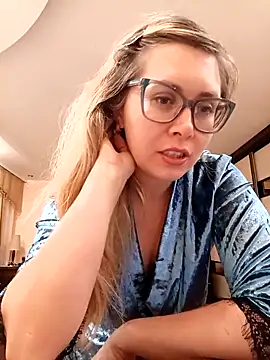 Crystal00Girl online show from November 3, 8:54 pm