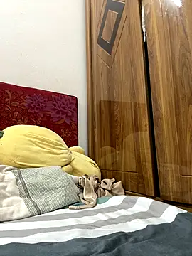 Snapshot of July-Asian chatting on October 25, 2:56 pm July-Asian online show from October 25, 2:56 pm