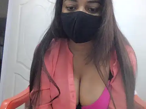 Little toy girl online show from November 16, 6:08 am