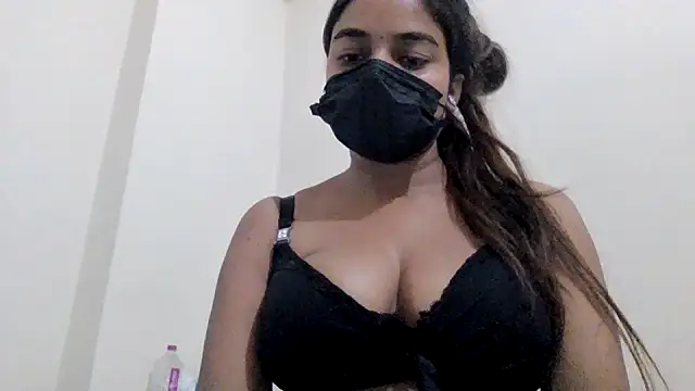 Snapshot of Little_toy_girl chatting on June 27, 12:33 pm Little toy girl online show from June 27, 12:33 pm