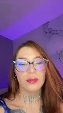 Snapshot of dreamleah_ chatting on March 29, 12:43 am dreamleah online show from March 29, 12:43 am