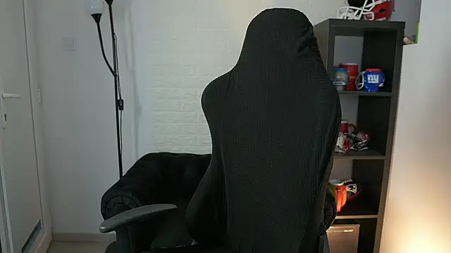 alexxisky online show from September 13, 1:33 pm