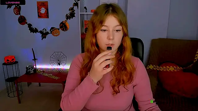 Snapshot of lola_sun12 chatting on October 28, 8:22 pm lola sun12 online show from October 28, 8:22 pm