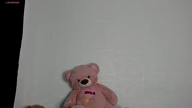 HaileyDuke online show from May 24, 3:33 am