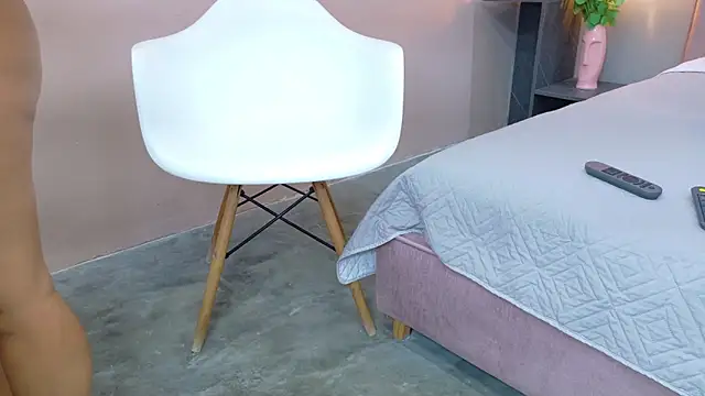 Camila Hill  online show from February 19, 2:13 pm