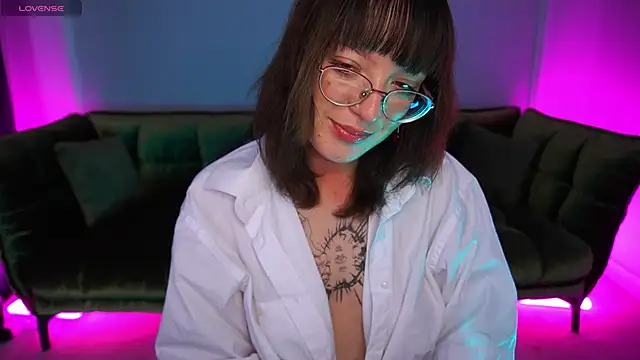 Pixie Peachh online show from October 28, 9:06 pm