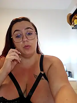 Snapshot of HotRubyXxx chatting on September 18, 10:23 pm HotRubyXxx online show from September 18, 10:23 pm