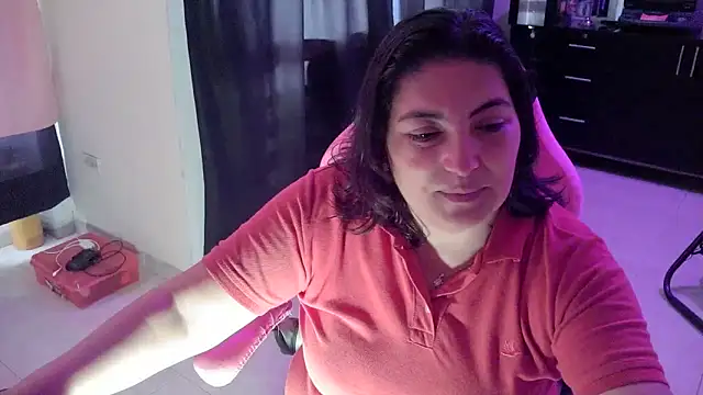 lina maria99 online show from May 5, 3:53 pm