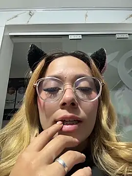 LanaMills  online show from March 9, 5:22 am