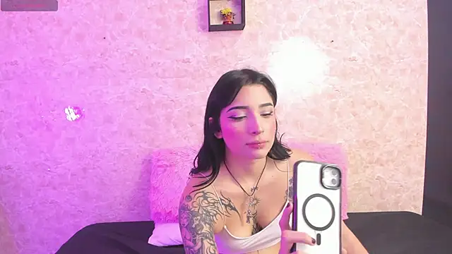 Snapshot of ImEmily444 chatting on September 26, 5:33 am ImEmily444 online show from September 26, 5:33 am