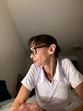 Snapshot of Chris06d22@xh chatting on October 4, 7:12 pm Chris06d22xh online show from October 4, 7:12 pm