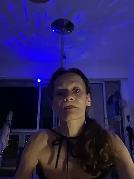 Chris06d22xh online show from July 24, 9:57 pm
