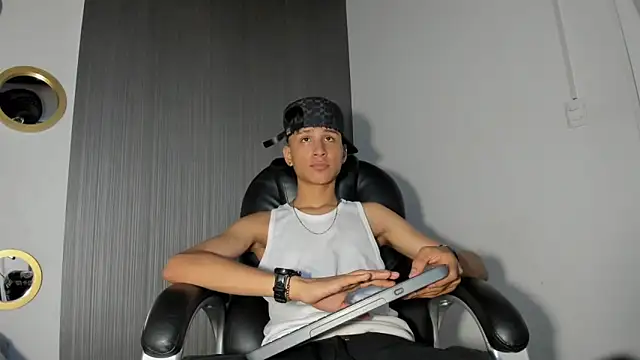 Daddy Darcks online show from September 25, 8:23 pm