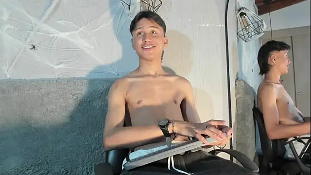 Daddy Darcks online show from October 28, 8:33 pm