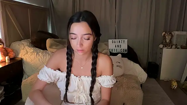 emmyfawn online show from June 7, 5:22 am