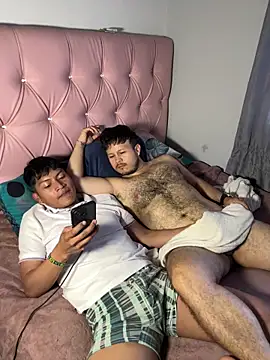 Snapshot of DADDYTTEDY1 chatting on March 12, 10:49 pm DADDYTTEDY1 online show from March 12, 10:49 pm