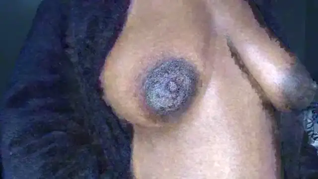 Snapshot of Lunalee chatting on March 5, 7:43 pm Lunalee online show from March 5, 7:43 pm