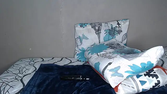 Snapshot of Lunalee chatting on March 8, 5:50 pm Lunalee online show from March 8, 5:50 pm