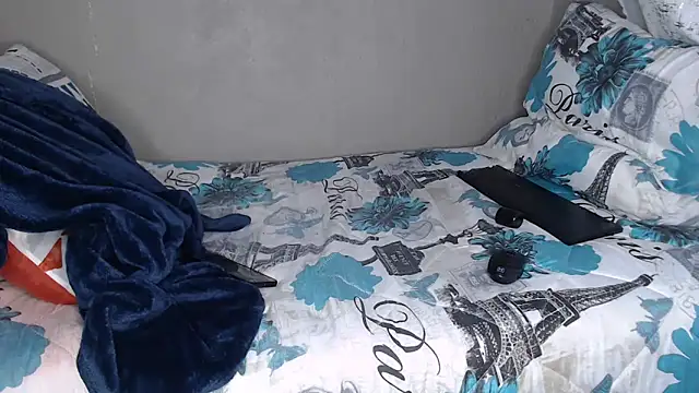 Snapshot of Lunalee chatting on March 15, 7:03 am Lunalee online show from March 15, 7:03 am