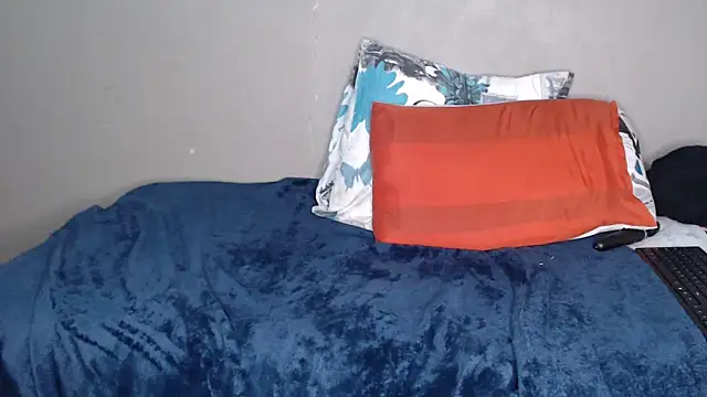 Snapshot of Lunalee chatting on March 22, 7:06 pm Lunalee online show from March 22, 7:06 pm