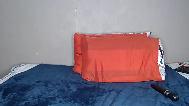 Snapshot of Lunalee chatting on March 23, 7:12 am Lunalee online show from March 23, 7:12 am