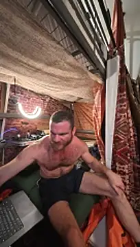 Snapshot of Bighairytopping chatting on October 20, 4:57 am Bighairytopping online show from October 20, 4:57 am