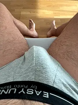 Snapshot of -Styleto chatting on September 22, 7:21 am -Styleto online show from September 22, 7:21 am