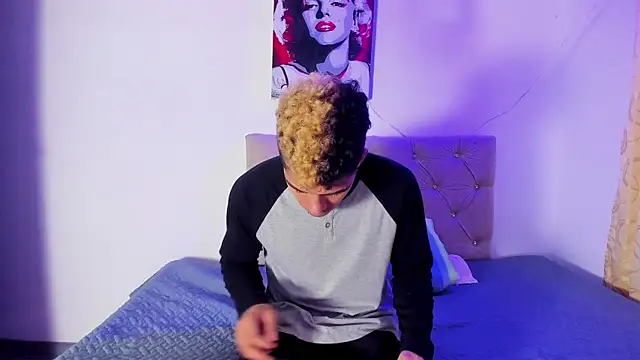 wyatt 3 online show from October 3, 11:40 am