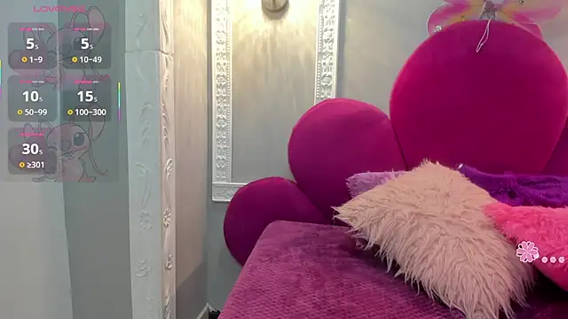 Saammy 17 online show from November 20, 8:30 pm