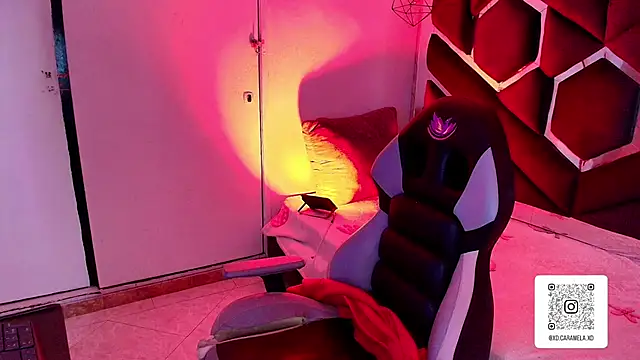 Snapshot of Melissa_Adamsx chatting on April 17, 6:55 pm Melissa Adamsx online show from April 17, 6:55 pm