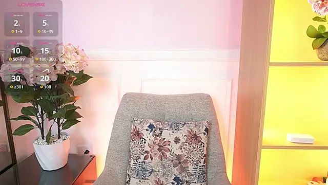 MilaCrave online show from March 4, 12:44 pm