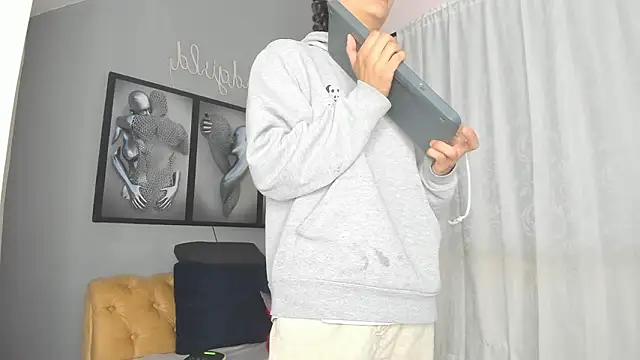 camillo virgil online show from February 6, 11:46 am