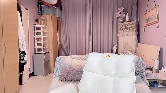 Snapshot of Y2Luvk chatting on September 10, 8:53 pm Y2Luvk online show from September 10, 8:53 pm