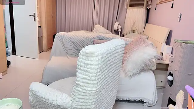 Snapshot of Y2Luvk chatting on October 28, 9:28 pm Y2Luvk online show from October 28, 9:28 pm