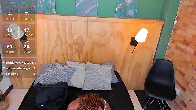 halleylorens online show from September 16, 7:04 pm